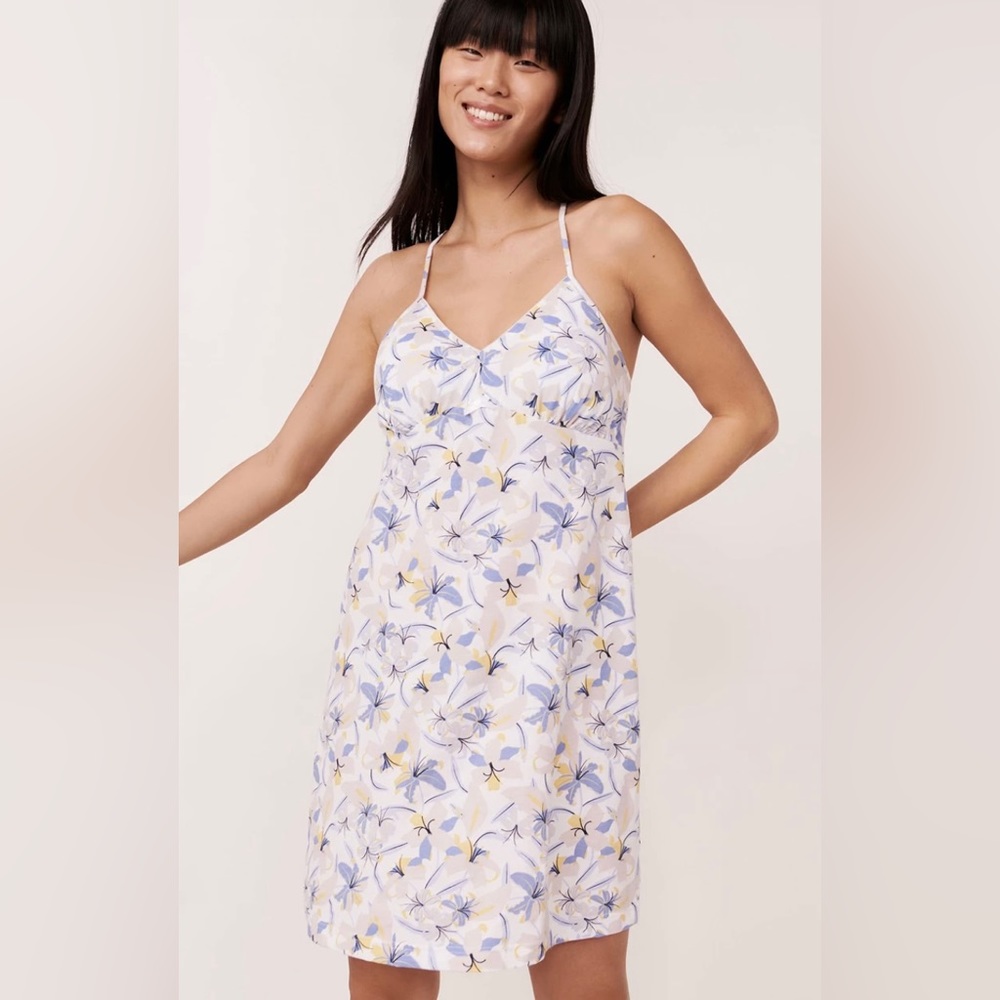 EUC La Vie en Rose racer back nightie
